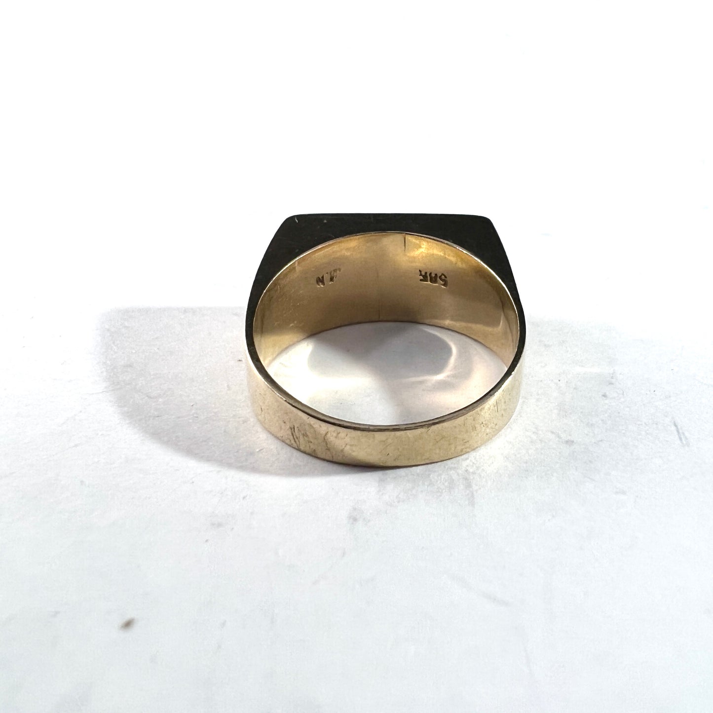 Max Ernst Nørhammer, Copenhagen, Denmark 1950s. Vintage 14k Gold Abalone Ring