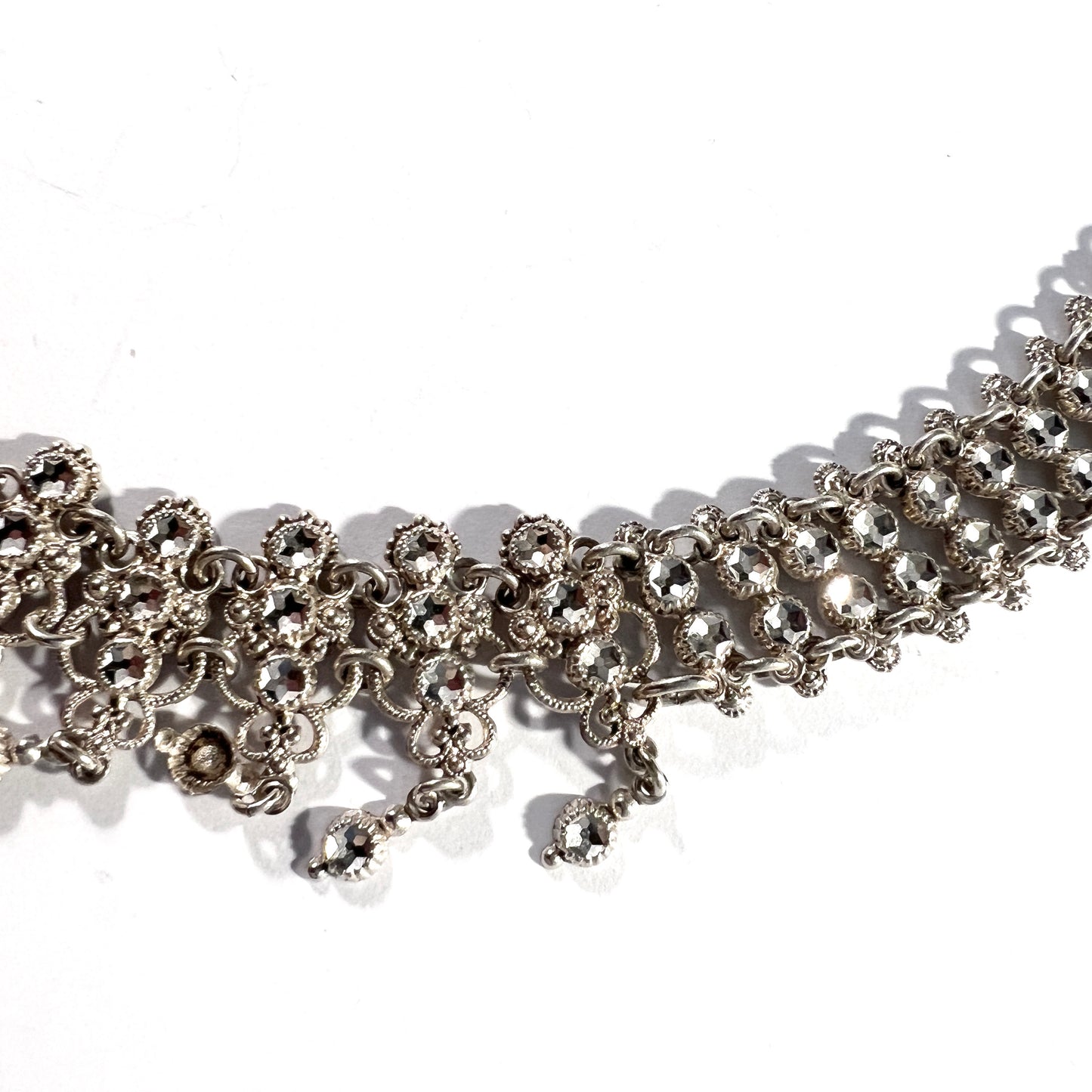 Antique Edwardian Solid Silver Necklace.