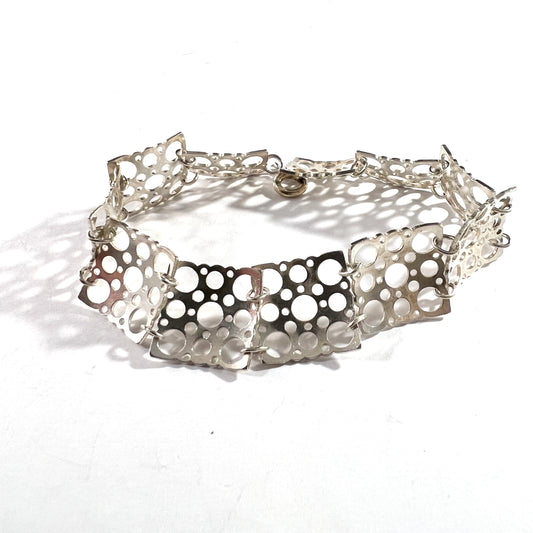 Liisa Vitali for N Westerback Finland 1972. Vintage Sterling Silver Bracelet.