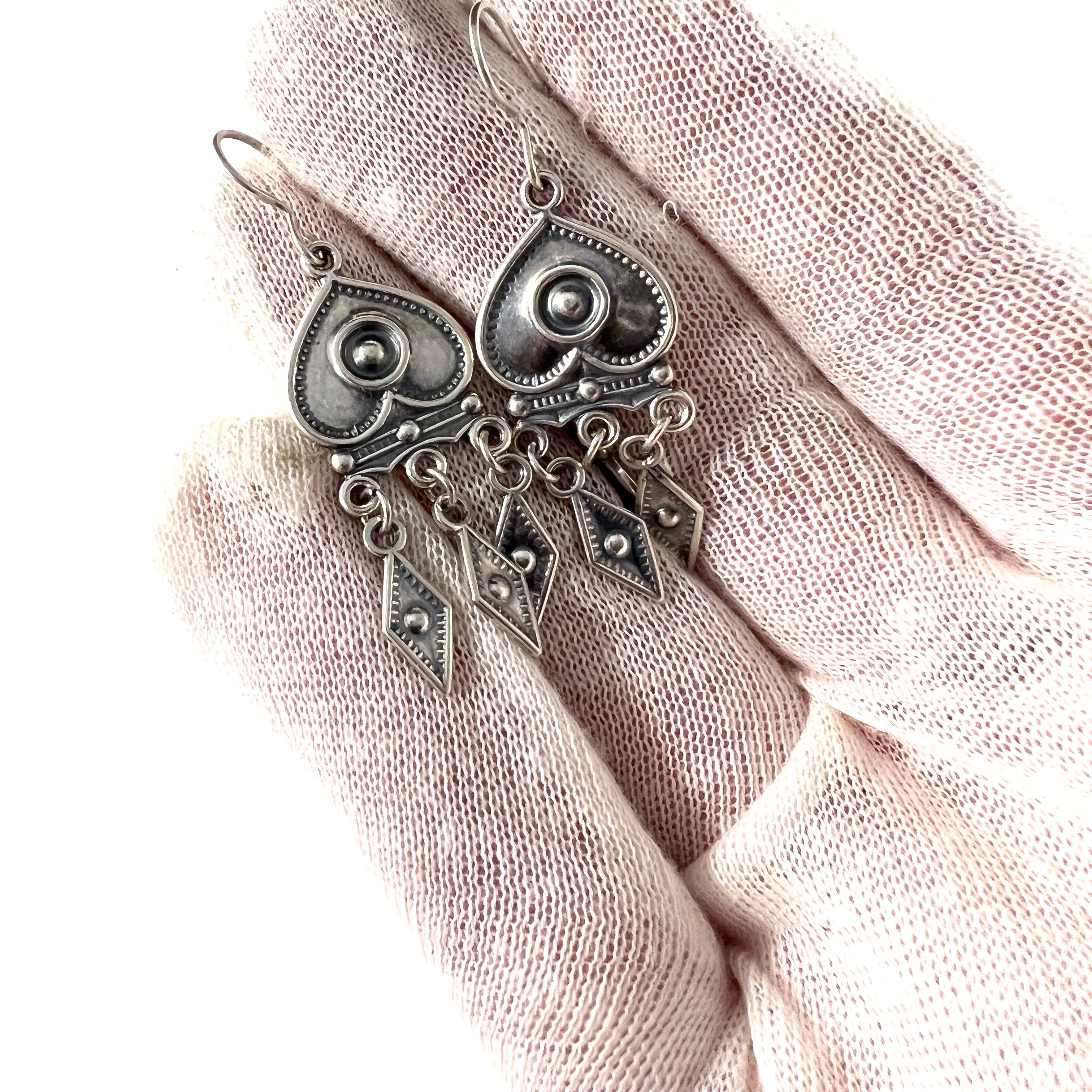 Kalevala Koru, Finland. Vintage Sterling Silver Dangle Earrings.