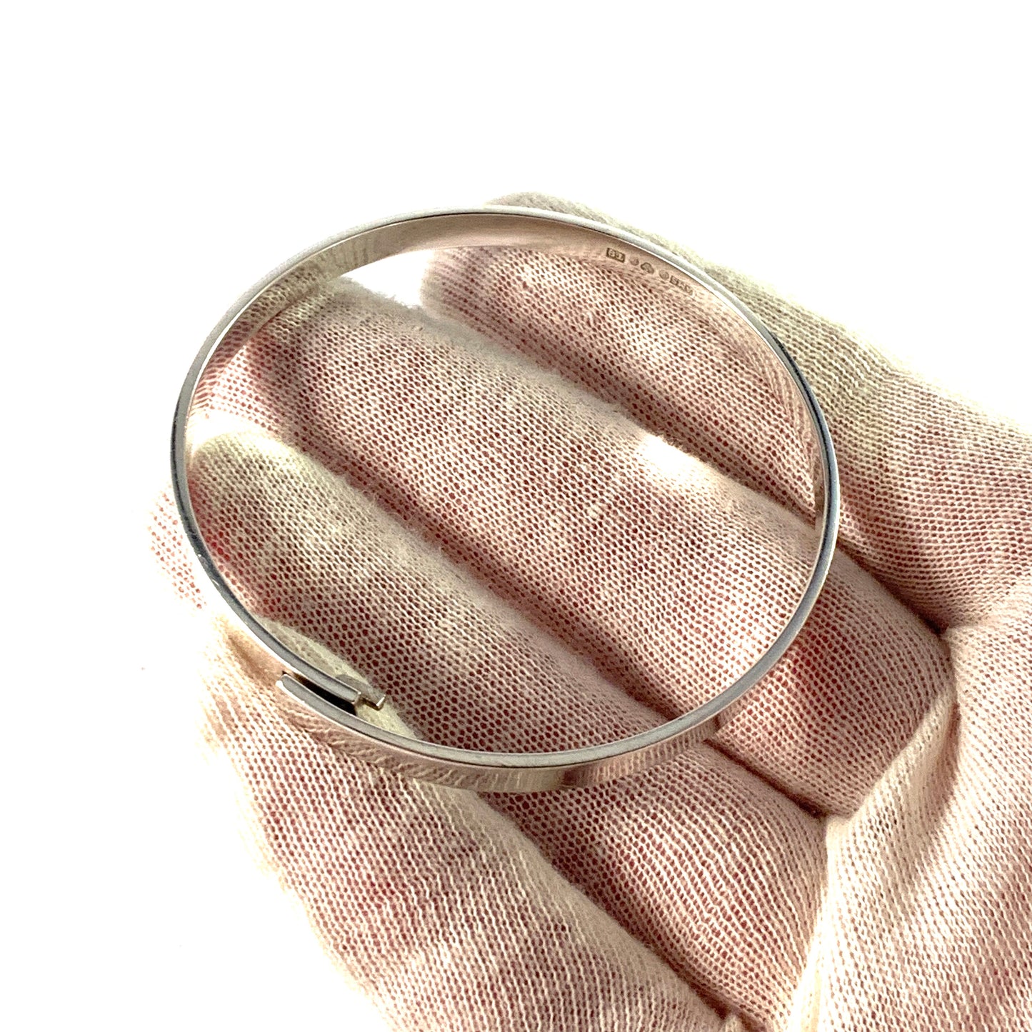 Arvo Saarela, Sweden 1969. Sterling Silver Bangle Bracelet.