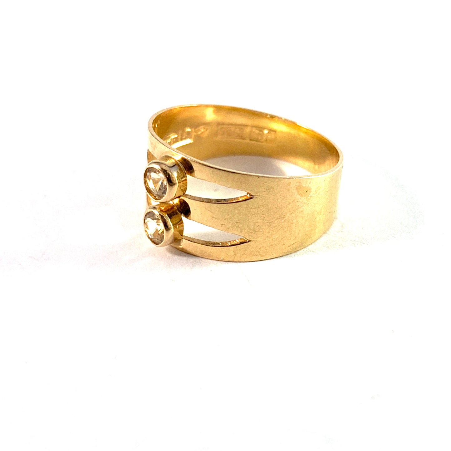 Bengt Hallberg, Sweden year 1970. Vintage 18k Gold Rock Crystal Ring.