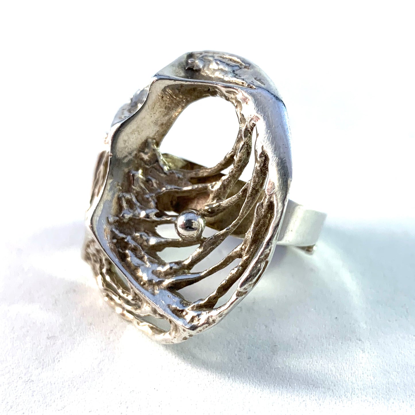 Sten & Laine Finland year 1976 Bold Large Sterling Silver Ring. Spider Web Design