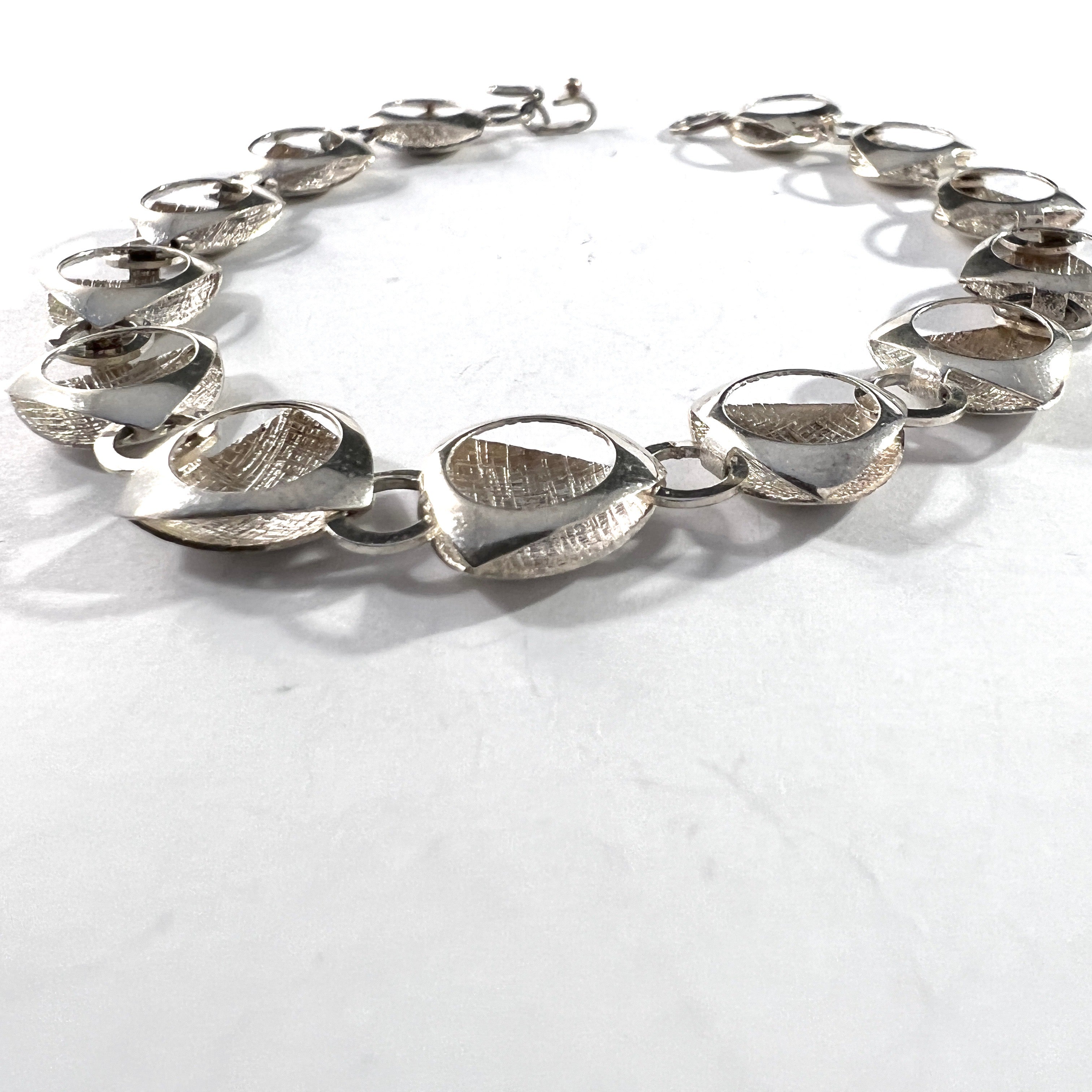 Einari Ailio, Finland 1960-70s. Sterling Silver Bracelet. – T