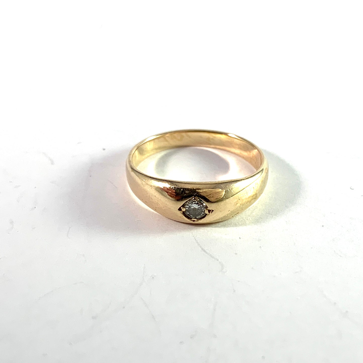 Midtjydsk Guldsmedie, Denmark 1960s. Vintage 14k Gold Diamond Ring.