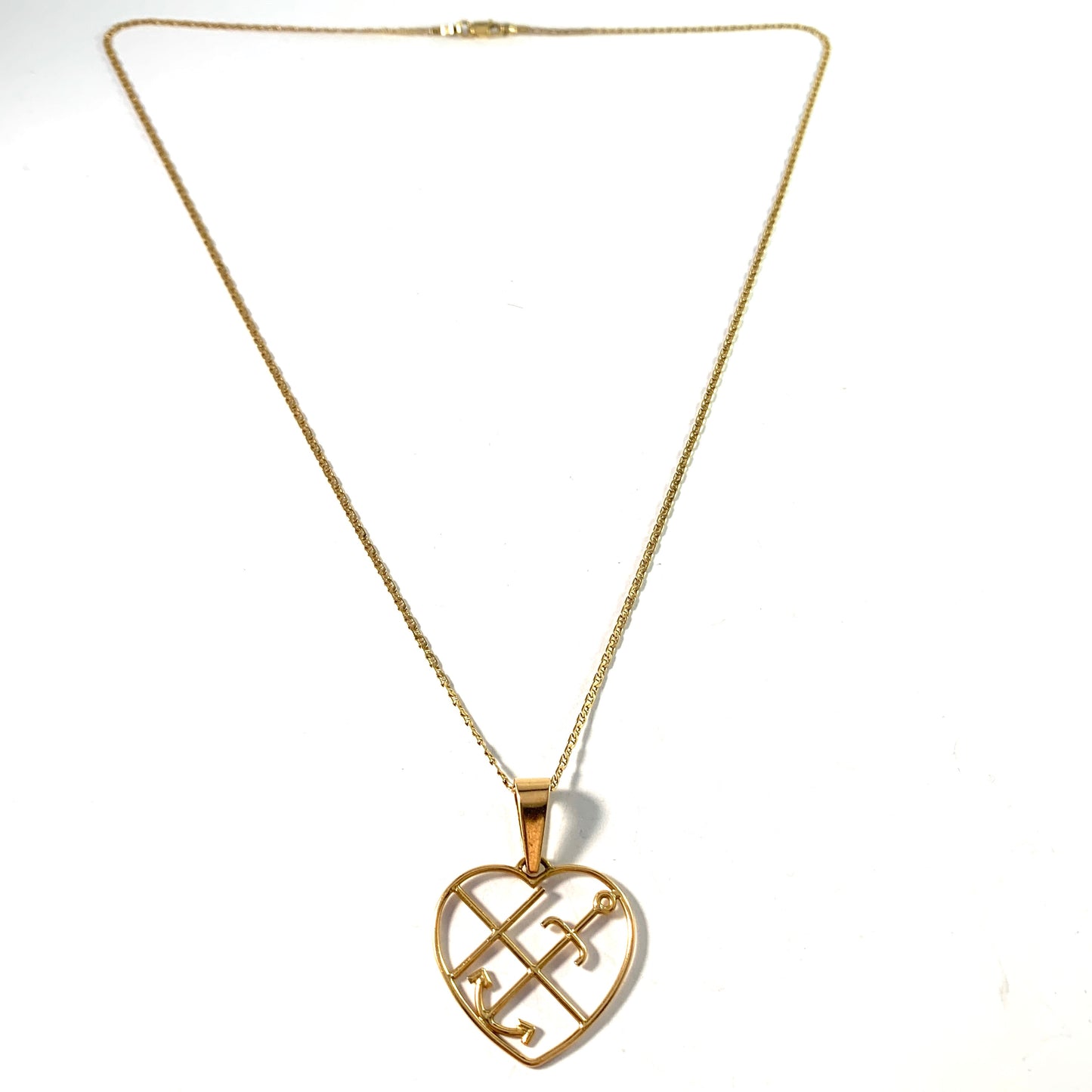 L Magnusson, Sweden 1974. Vintage 18k Gold Faith Hope Love Pendant. 14k Gold Chain.