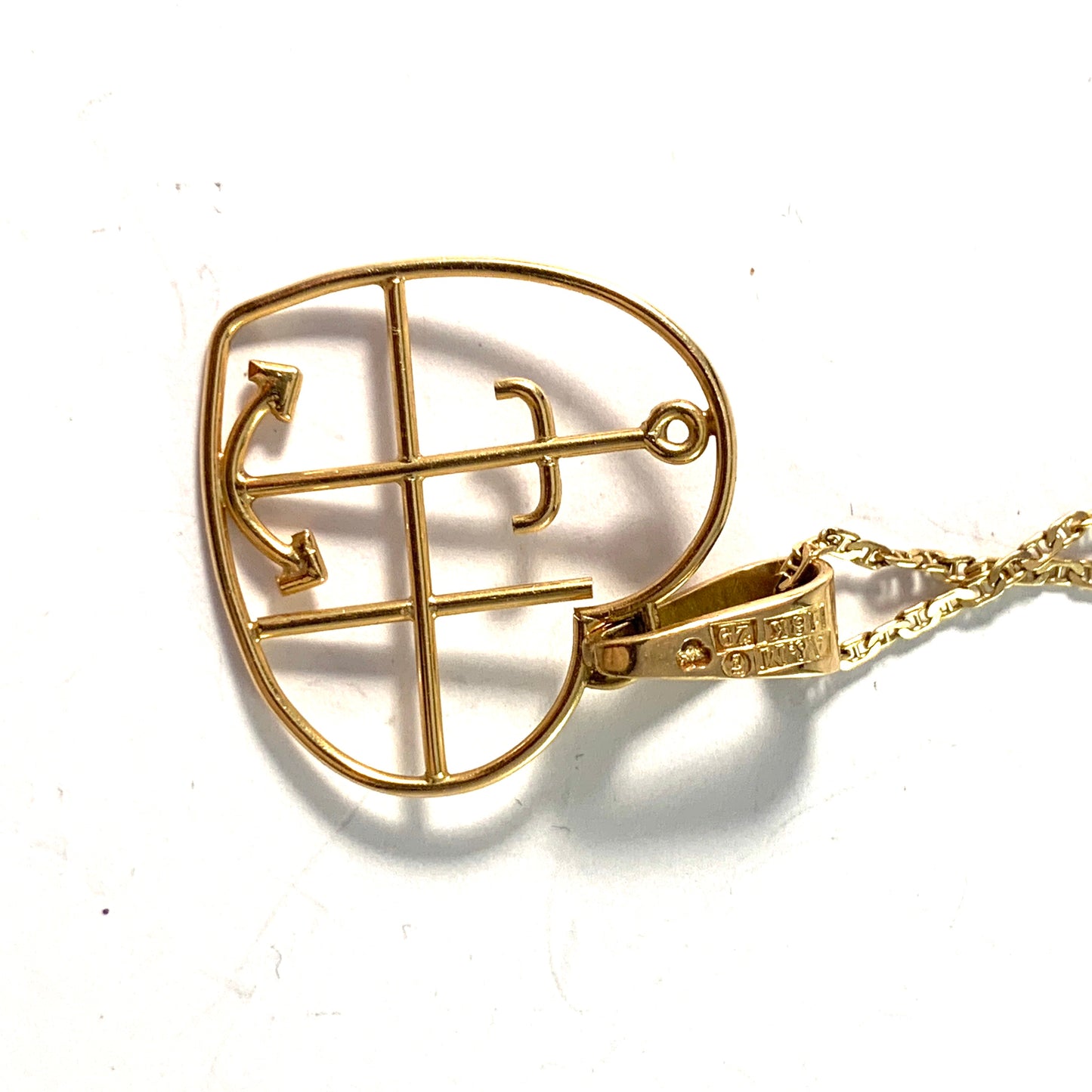 L Magnusson, Sweden 1974. Vintage 18k Gold Faith Hope Love Pendant. 14k Gold Chain.