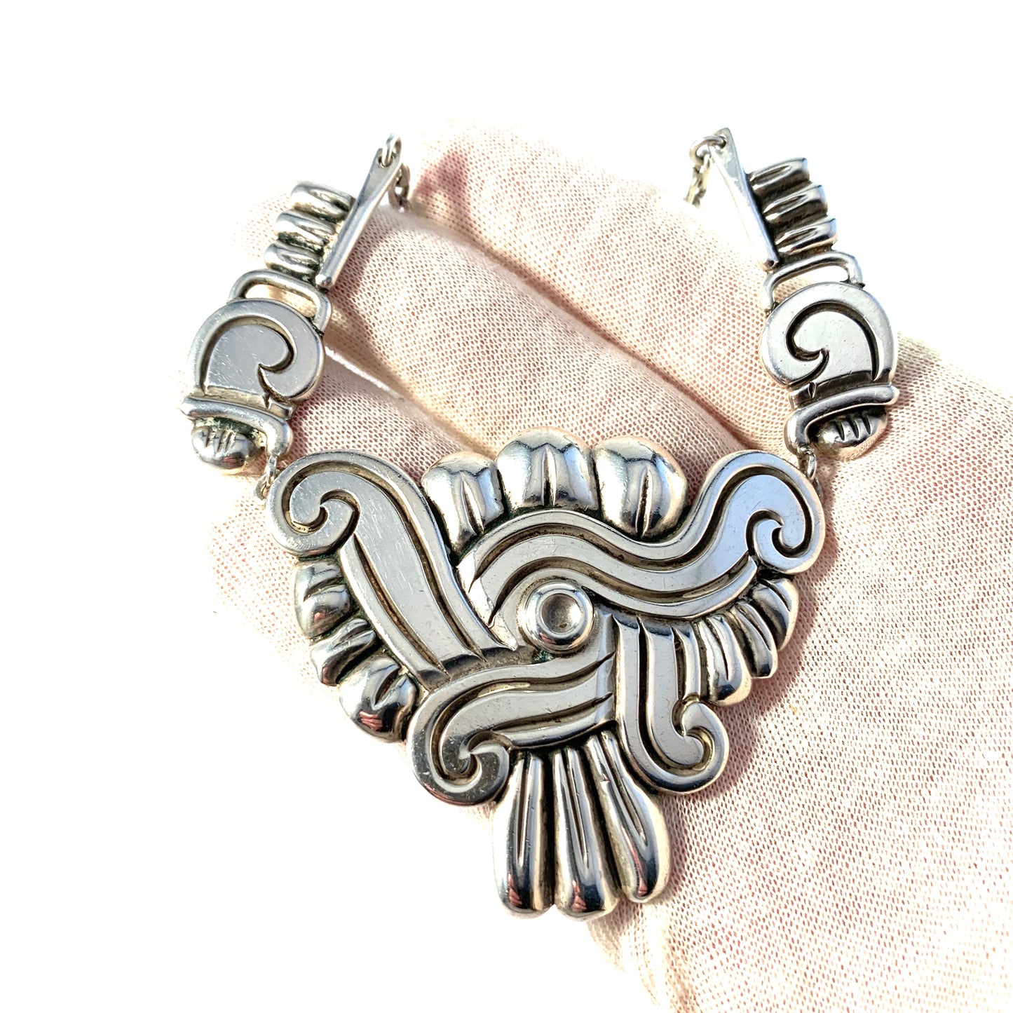 Hector Aguilar Taxco Mexico 1940s Sterling 990 Silver Necklace.