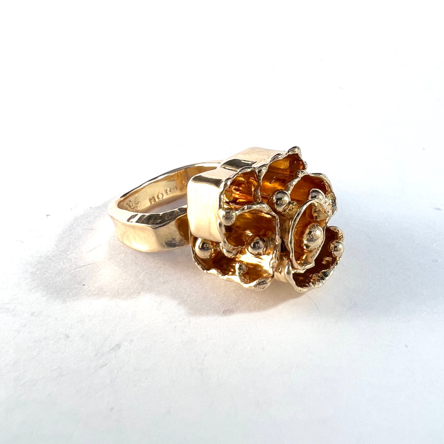 Claes E Giertta, Sweden 1974. Massive 17.4gram 18k Gold Modernist Ring.