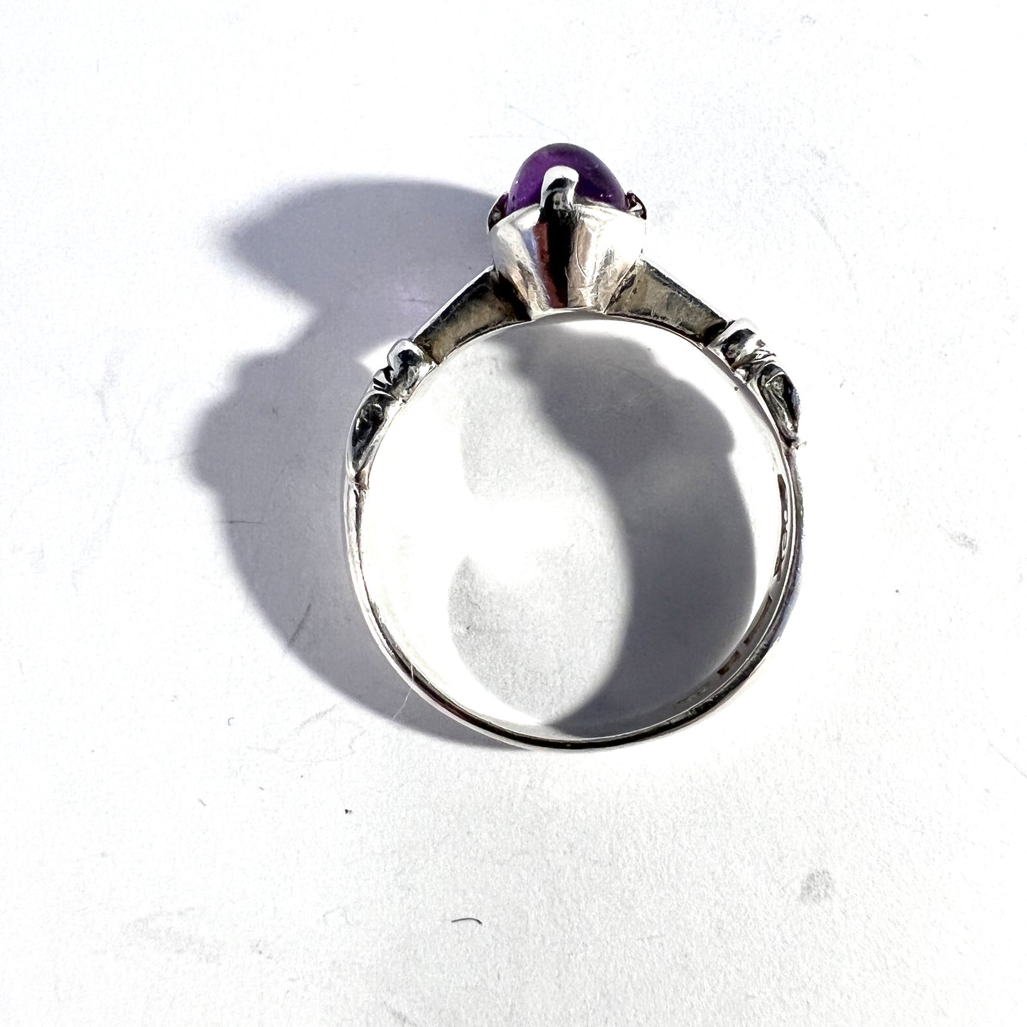 Bengt Hallberg, Sweden. Vintage Viking Copy Sterling Silver Amethyst Ring.