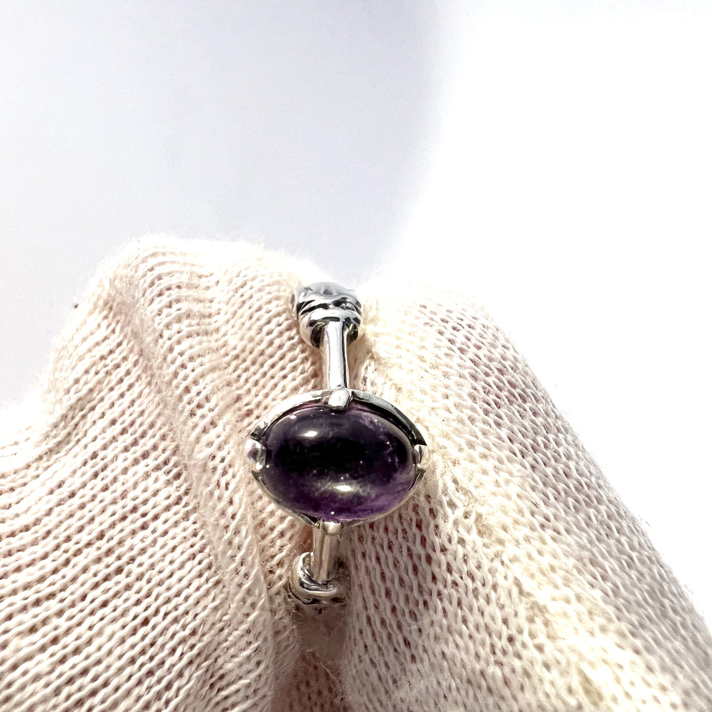 Bengt Hallberg, Sweden. Vintage Viking Copy Sterling Silver Amethyst Ring.