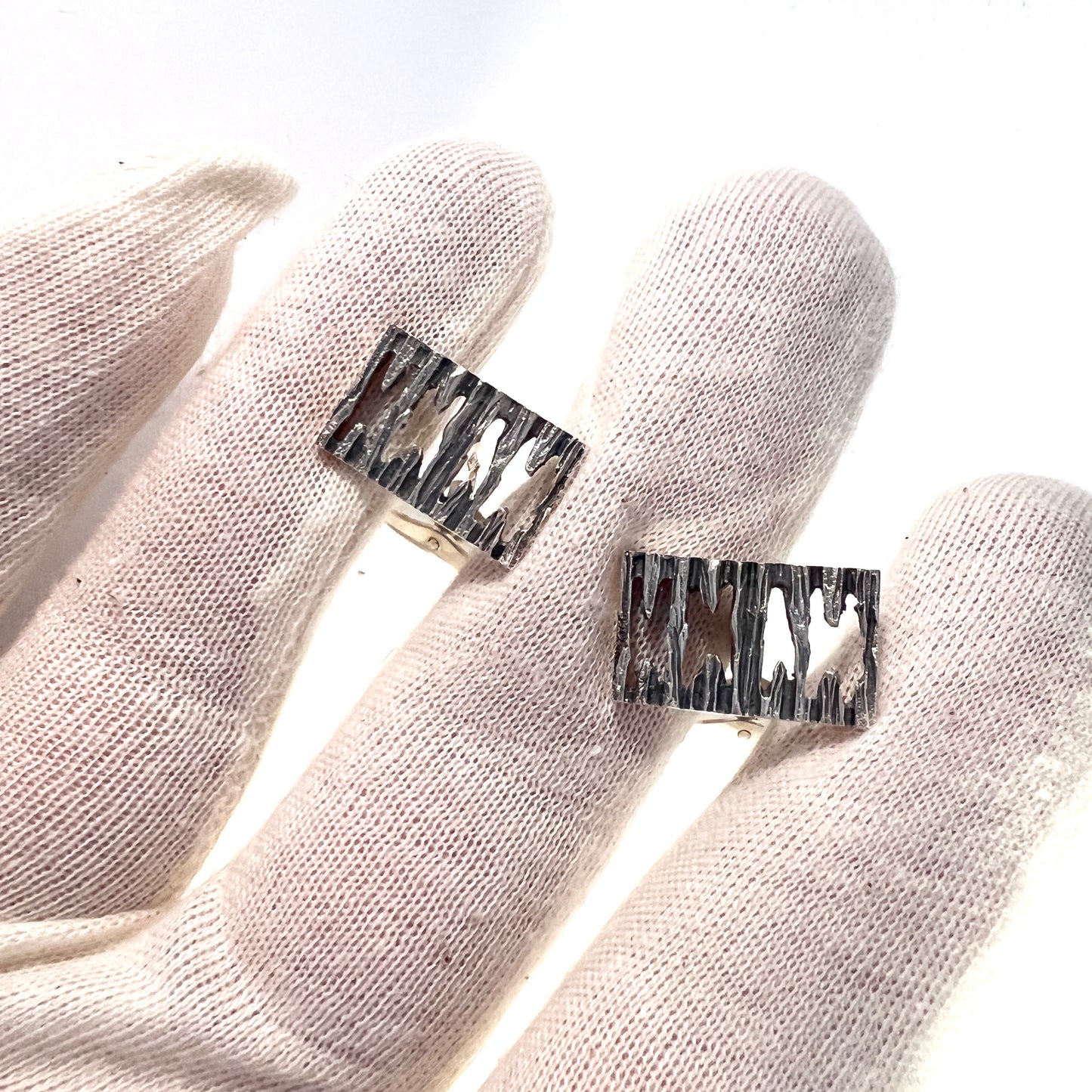 Alpo Tammi, Finland 1968. Vintage Modernist Solid Silver Cufflinks.