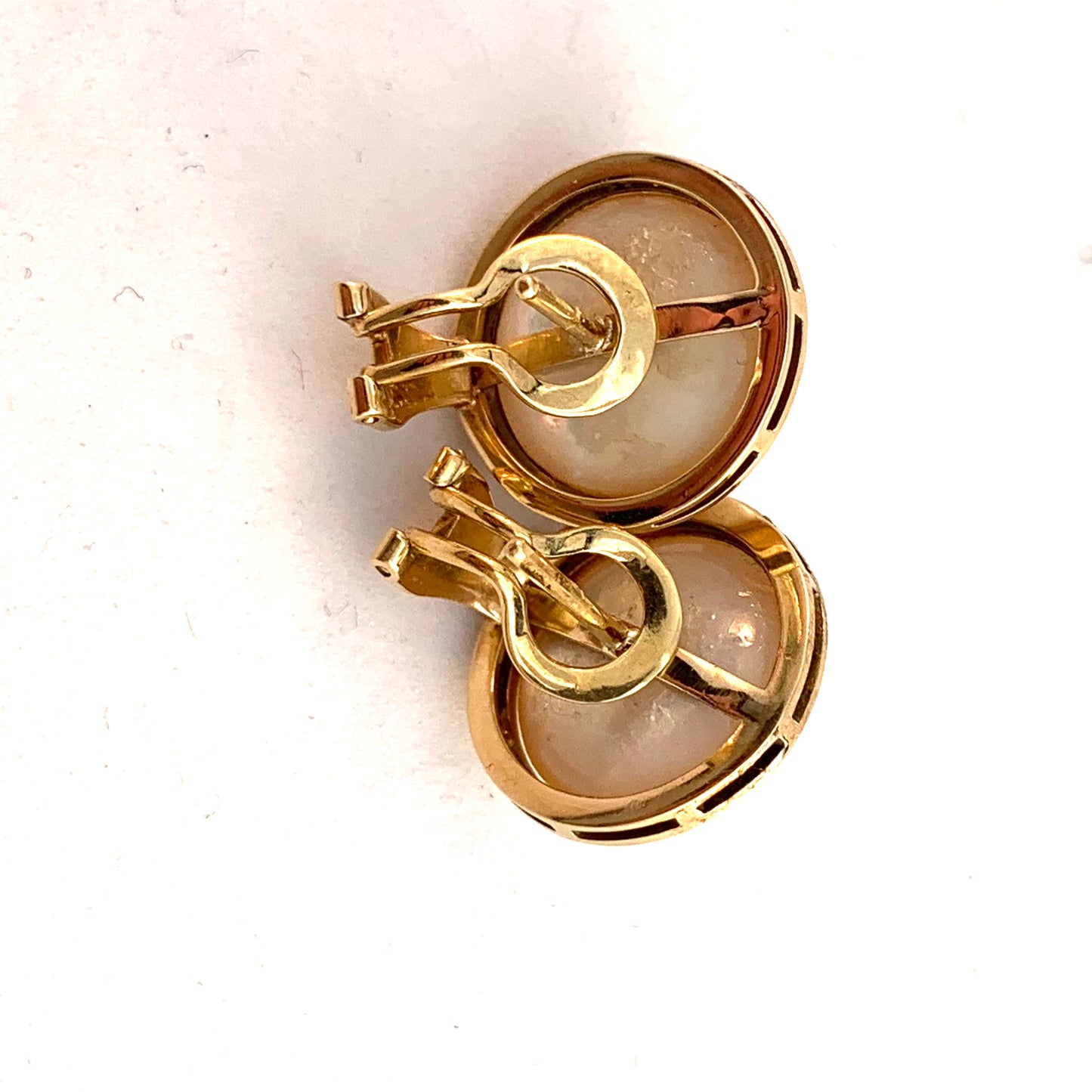 Vintage 18k Gold Mabe Pearl Earrings.