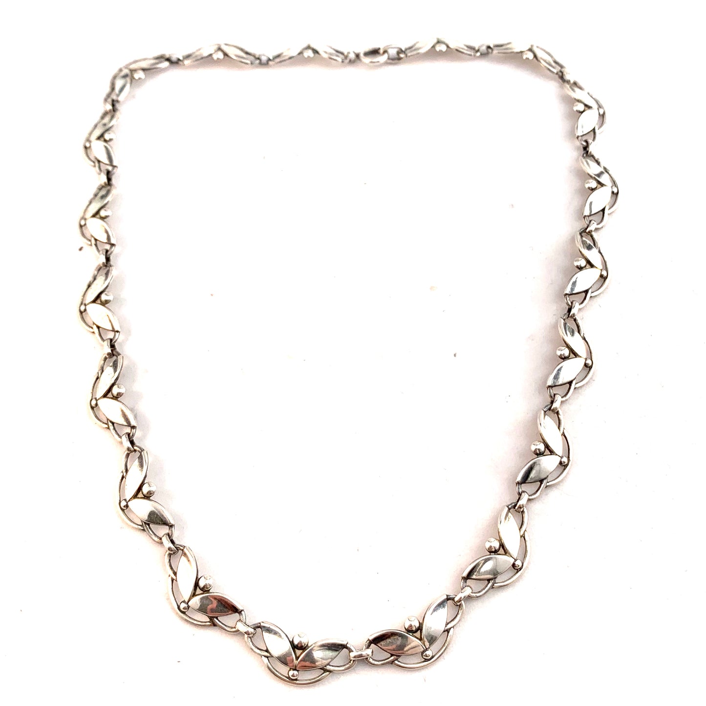 Swedish Import 1950s Vintage Solid 830 Silver Necklace.