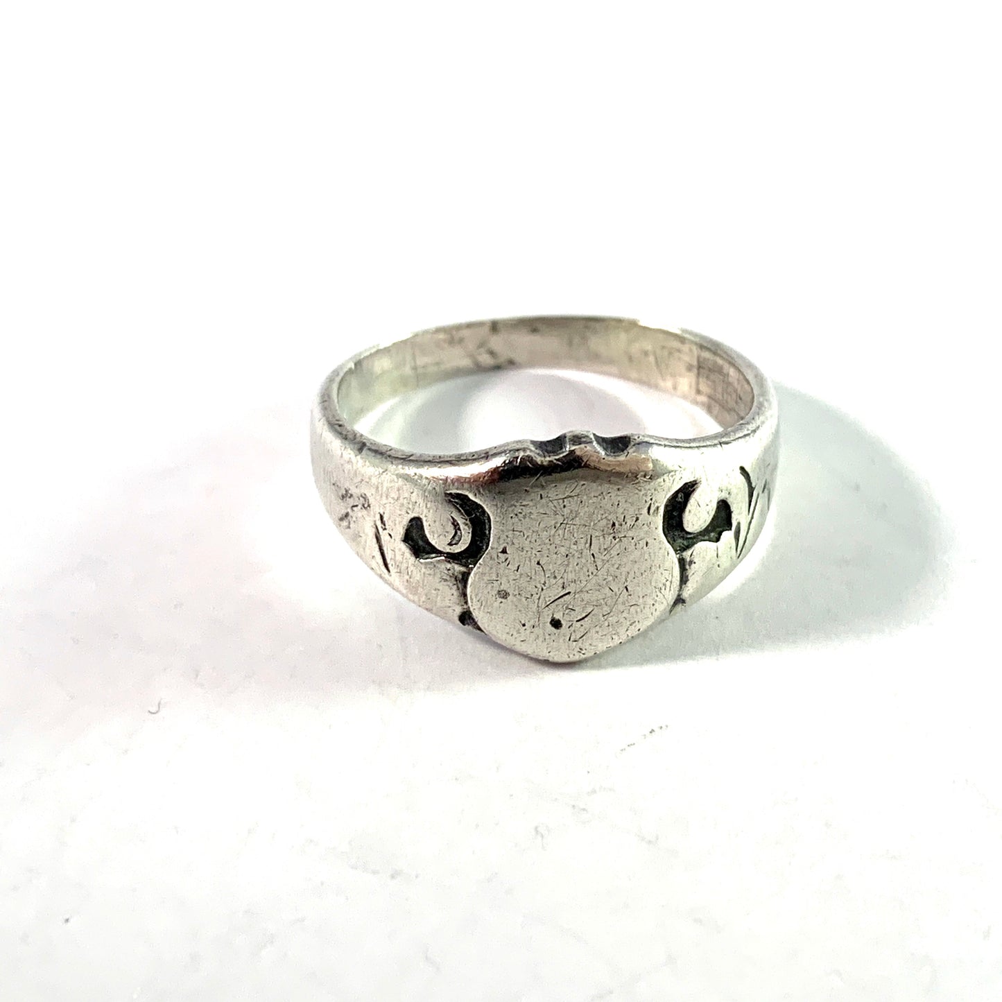 E. Kortehisto, Finland year 1941 (WW2-era). Solid Silver Signet Ring.