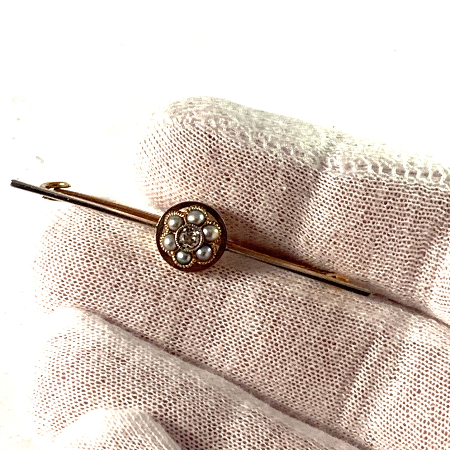 Antique 15k Gold Old Cut Diamond Seed Pearl Brooch Pin.