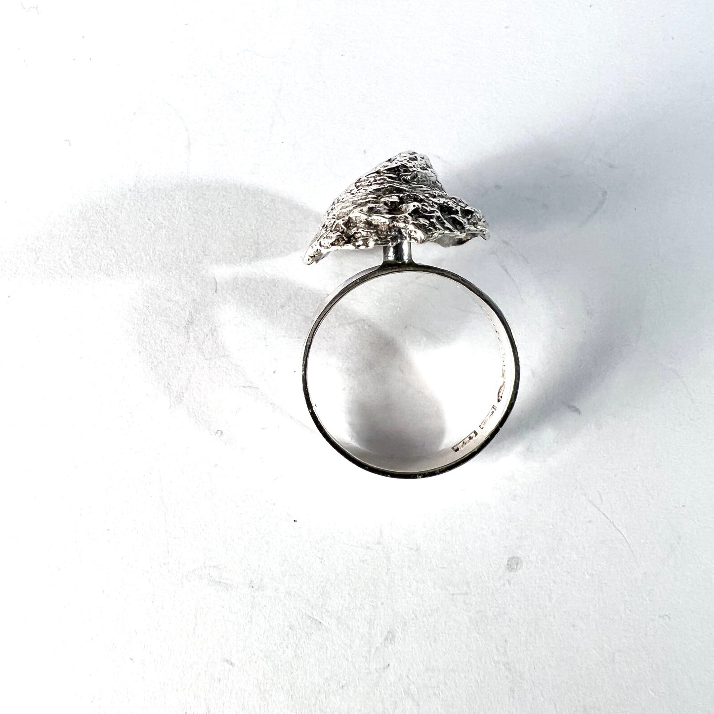 Helky Juvonen for N Westerback, Finland 1972. Vintage Sterling Silver Ring. Design: Outa.