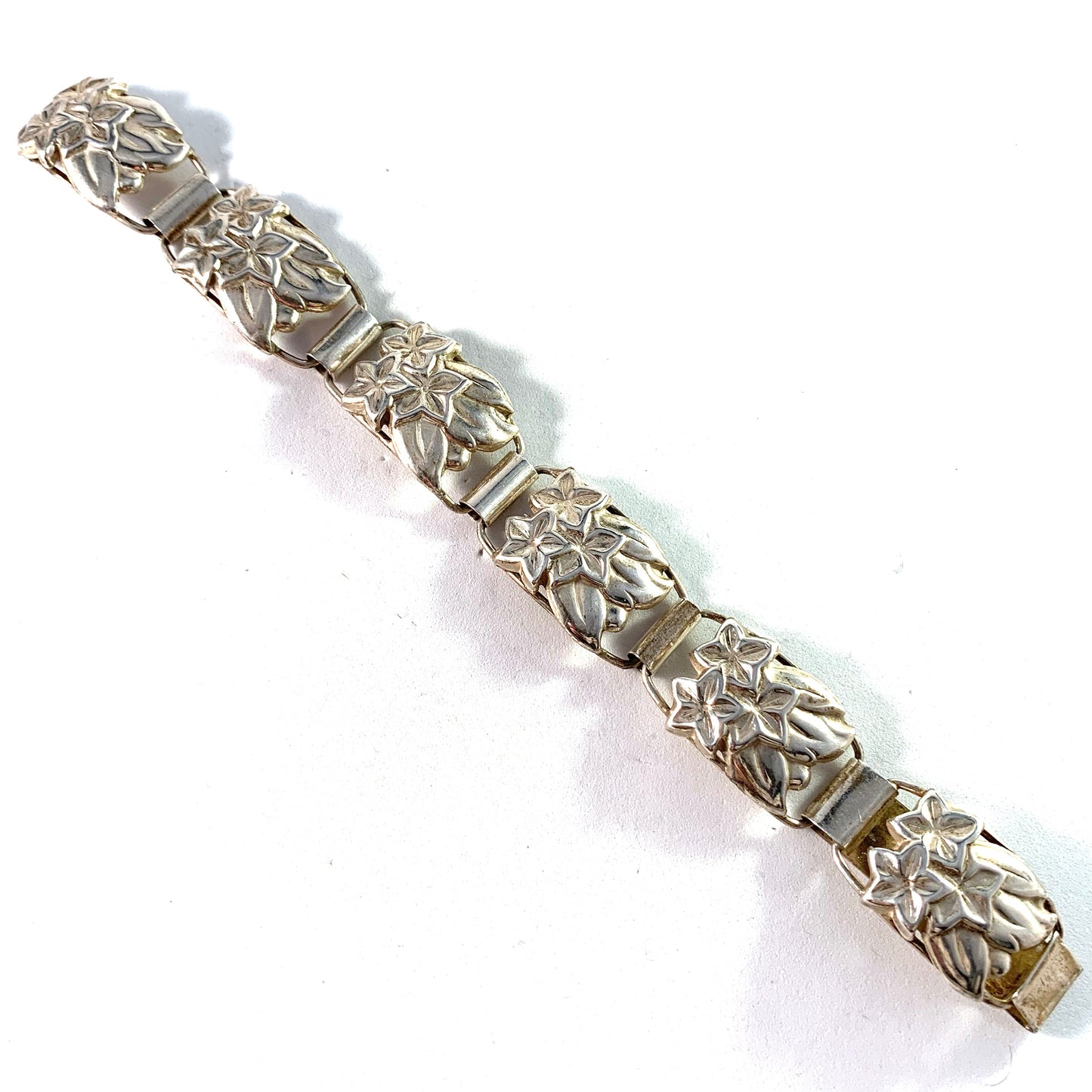 Hugo Grun, Stockholm Vintage 1948 Sterling Silver Floral Link Bracelet.