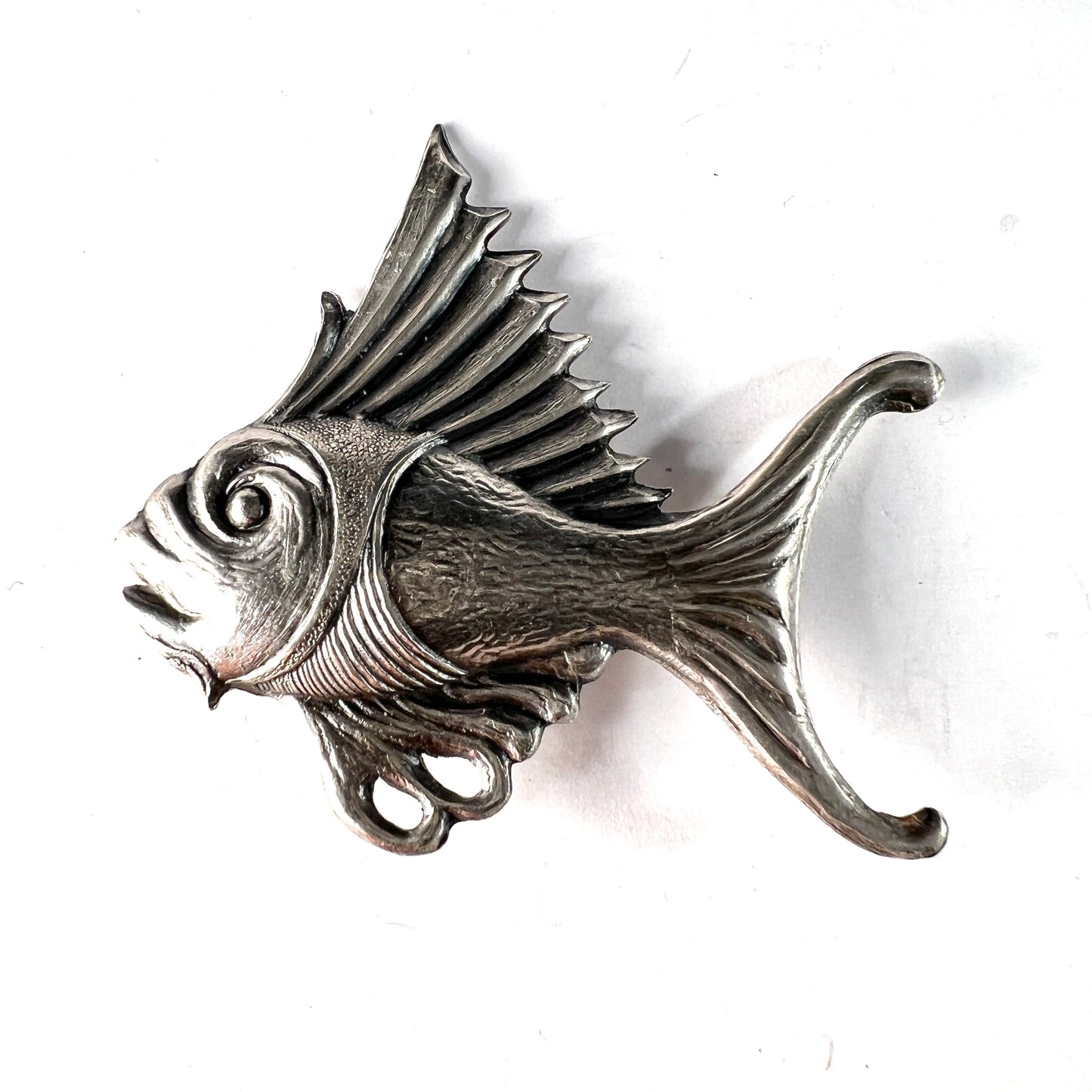 Olausson, Sweden 1948. Vintage Stetrling Silver Fish Brooch.