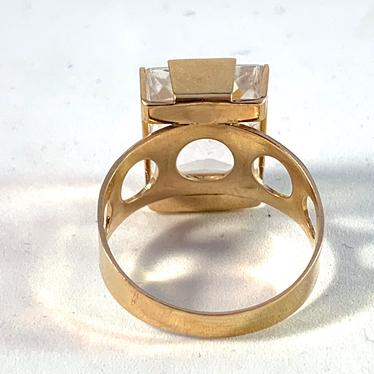 Ekström, Sweden year 1969 Bold Modernist 18k Gold Rock Crystal Middle Finger Ring. Size 10 1/4