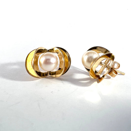 G Kaplan, Stockholm 1950s. Vintage Mid Century 18k Gold Pearl Earrings.