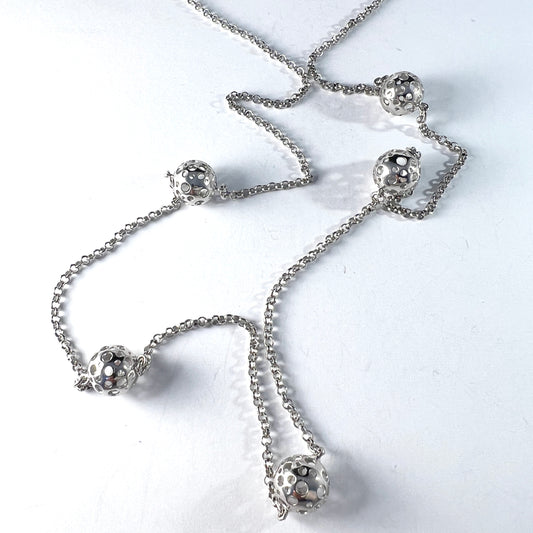 Liisa Vitali for Kultakeskus、フィンランドのヴィンテージロングスターリングシルバー球体ネックレス。