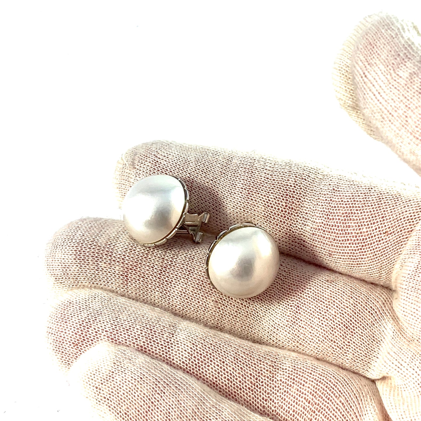 Vintage 18k White Gold Mabe Pearl Earrings