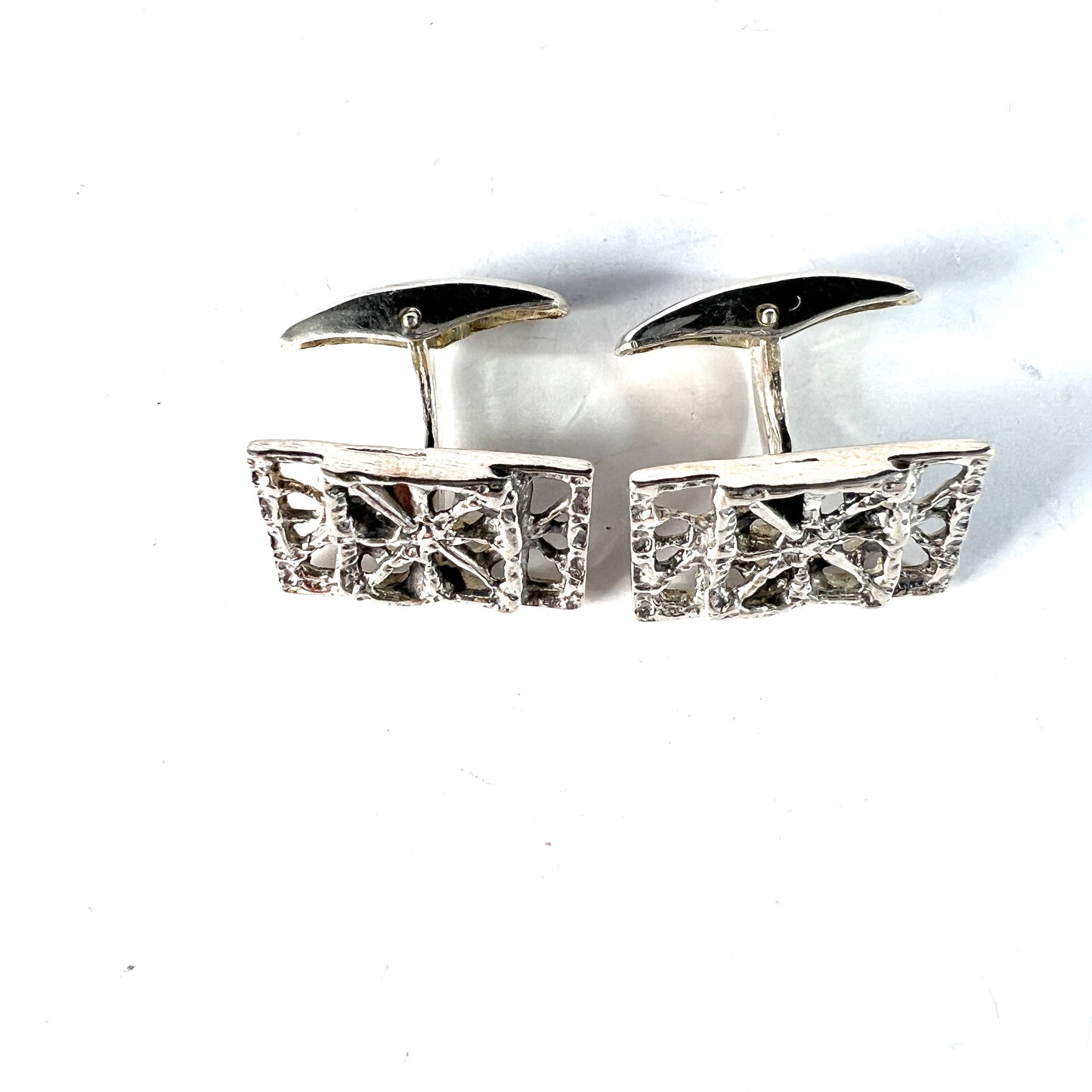 Pentti Sarpaneva for Turun Hopea Finland 1981 Silver Cufflinks. Design "Pitsi" Lace