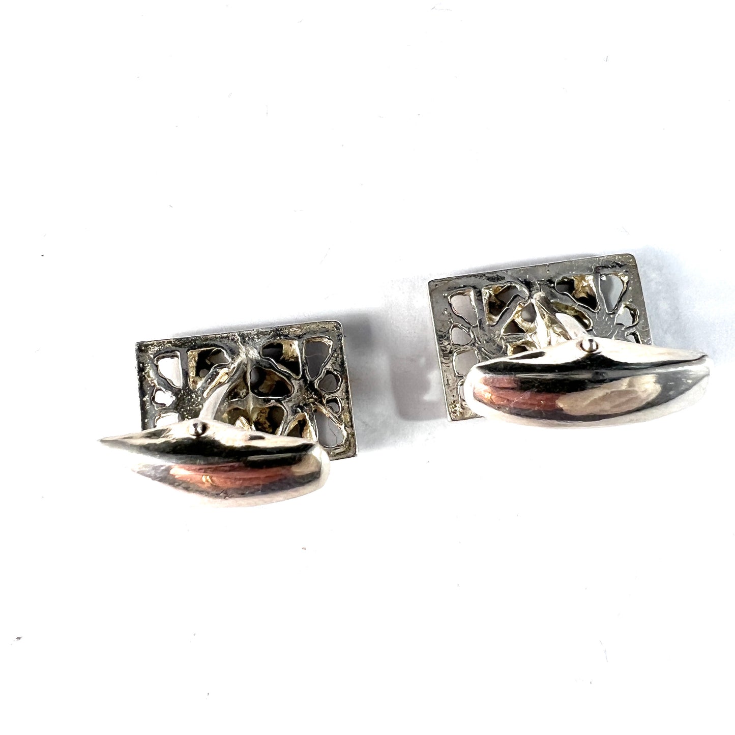 Pentti Sarpaneva for Turun Hopea Finland 1981 Silver Cufflinks. Design "Pitsi" Lace