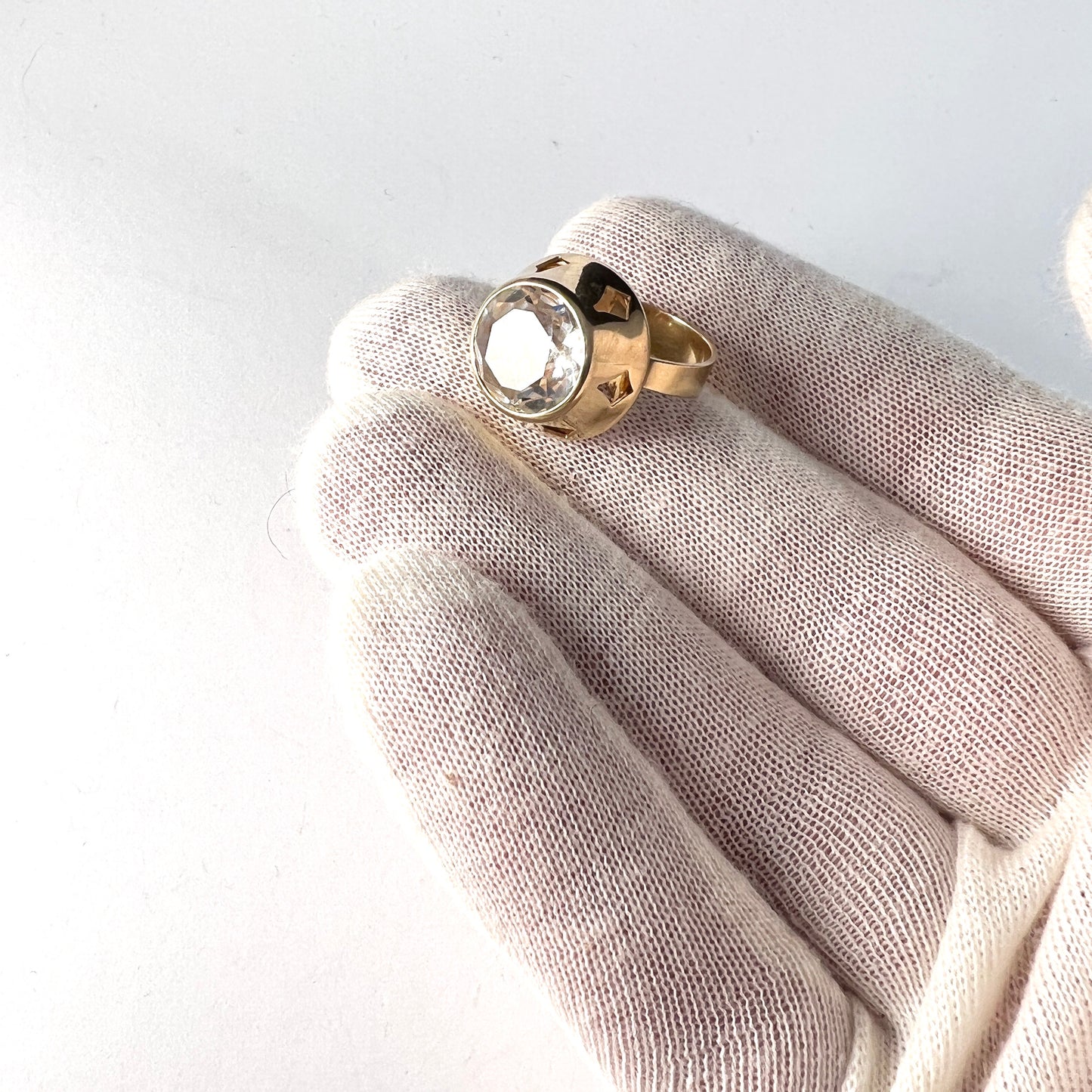 Finland 1960-70s. Vintage 18k Gold Rock Crystal Ring.