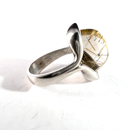 ヘニング・ウルリクセン、デンマーク、1960年代。スターリングシルバー ルチルクォーツ モダニスト カクテル リング