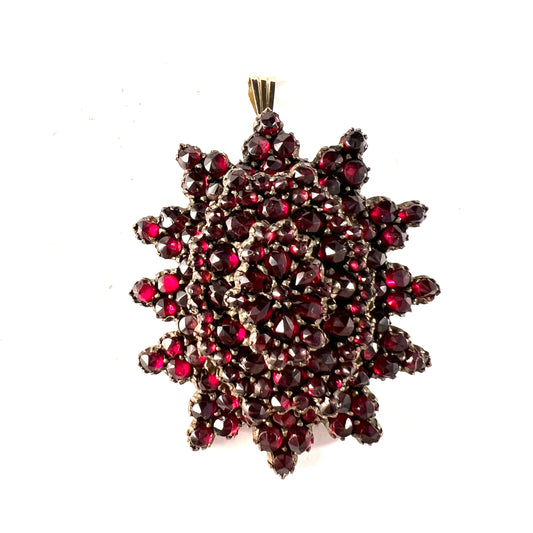 Antique Victorian Bohemian Garnet Gilt Metal Brooch Pendant.