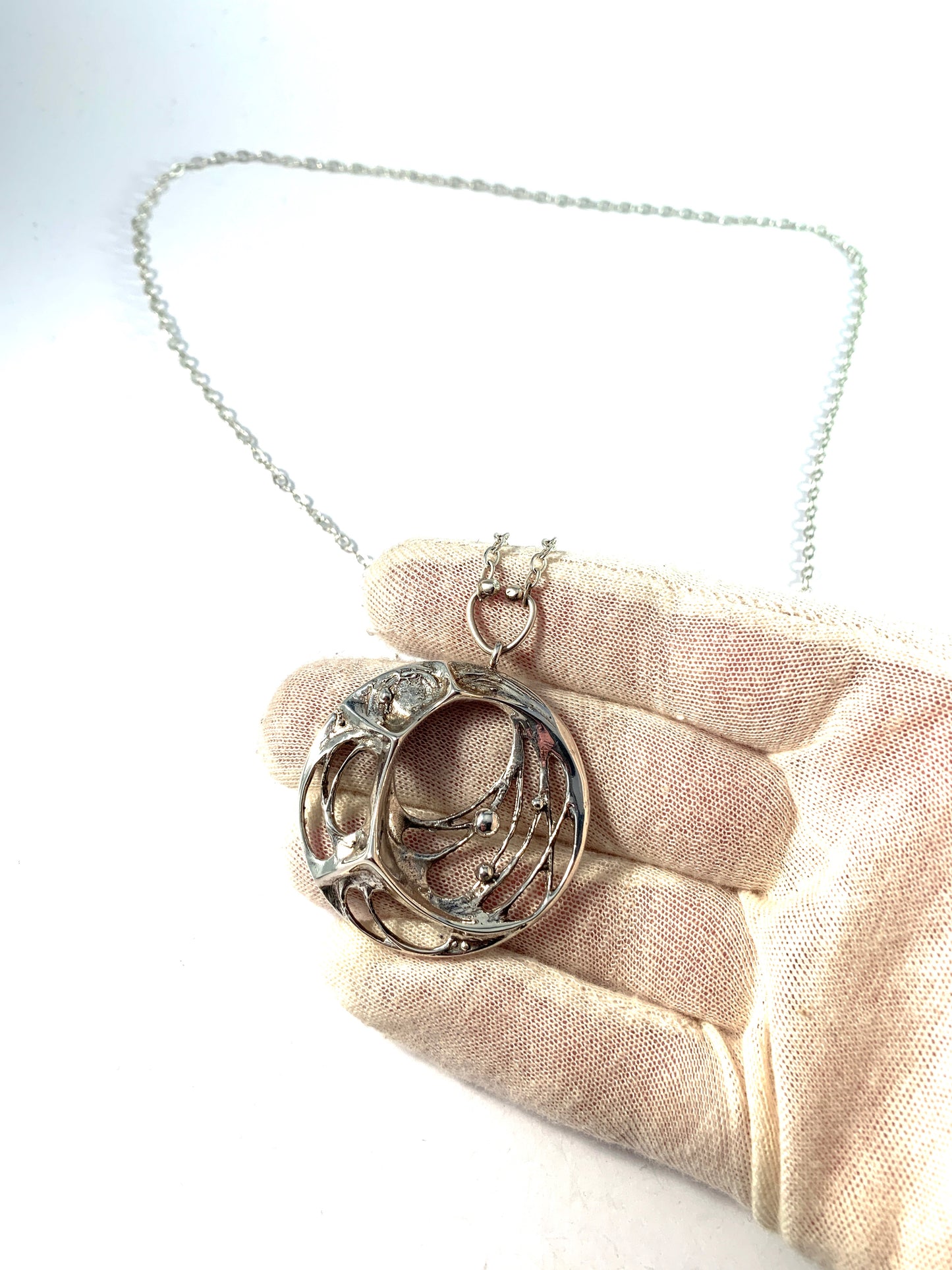 Karl Laine for Sten & Laine, Finland 1977. Sterling Silver Spider Web Pendant Necklace.