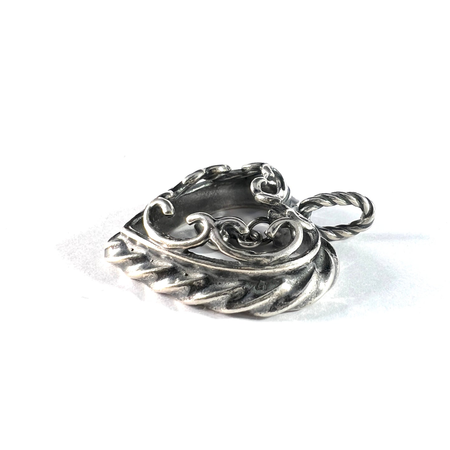 Kalevala Koru, Finland Vintage Sterling Silver Heart Of The House Pendant.