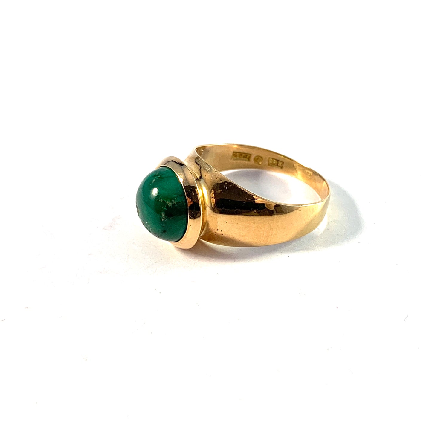 Guldvaruhuset, Sweden year 1964. Vintage 18k Gold Chrysocolla Ring.