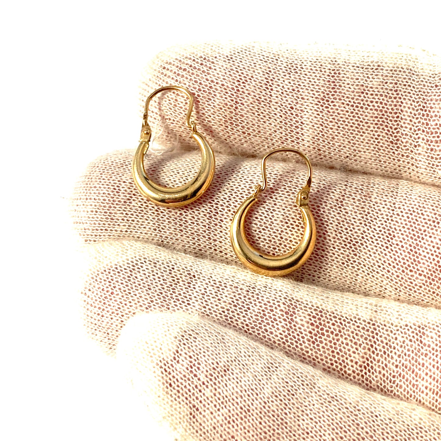 Sweden 1950s. Vintage Mid Century 18k Gold Earrings.