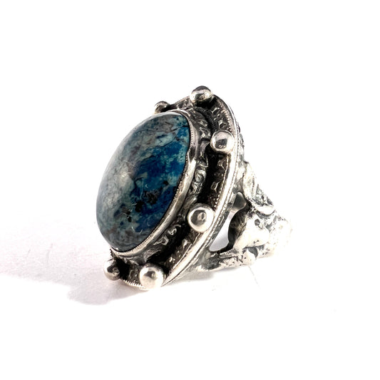 Maker CINI. Vintage Sterling Silver Blue Hardstone Woman on Shoulders Ring.