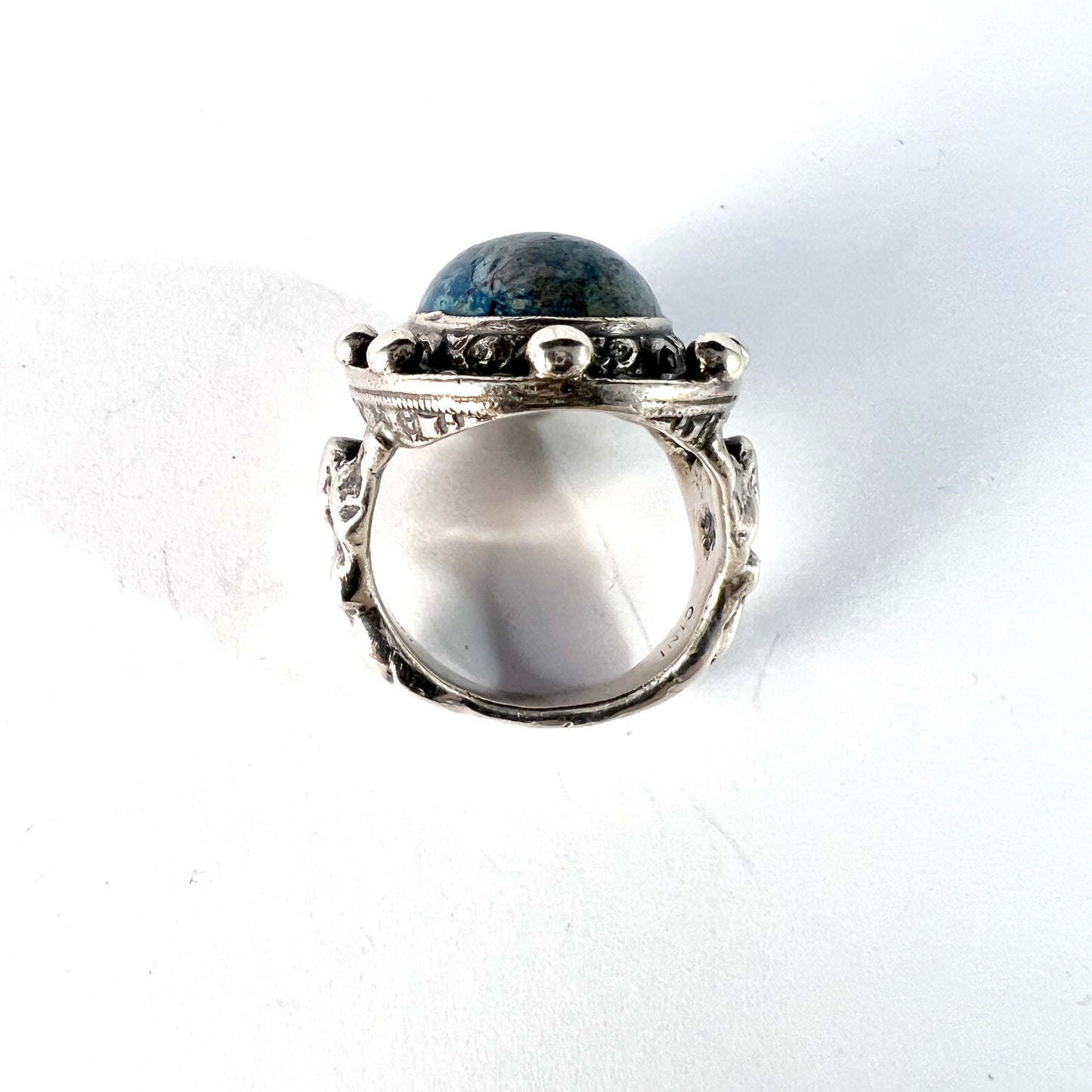 Maker CINI. Vintage Sterling Silver Blue Hardstone Woman on Shoulders Ring.