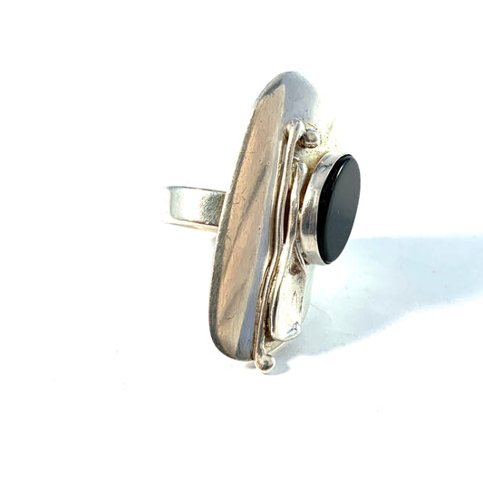 Avi Soffer, Israel Vintage Modernist Solid Silver Onyx Ring. Signed.