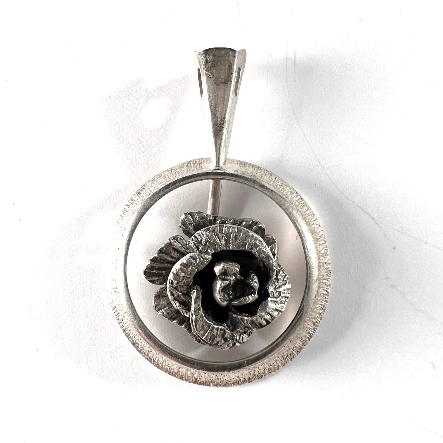 Martti Viikinniemi (1946-74) Finland. Vintage Solid Silver Rose Flower Pendant.