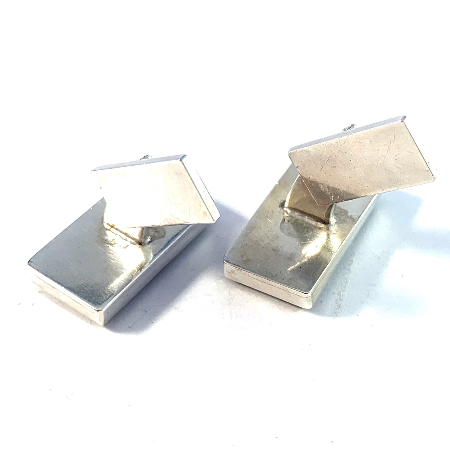 Roland Lantz, Sweden 1974. Bold Sterling Silver Iron Ore Cufflinks.