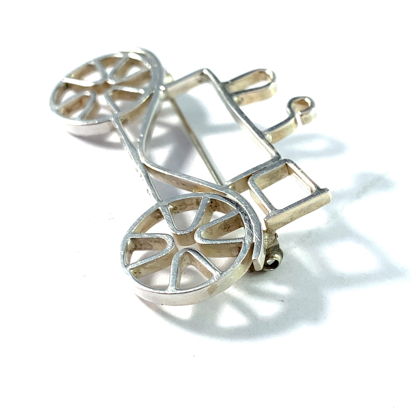 Maker CARSI, Mexico. Vintage Sterling Silver Brooch.