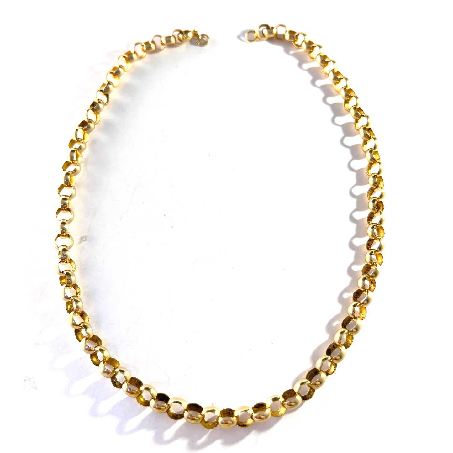 CA Löndberg, Sweden year 1870. Antique Victorian 18k Gold Necklace.