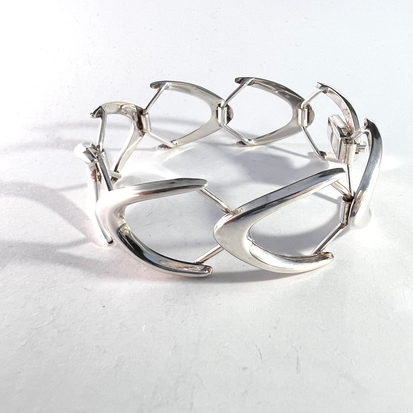 Arne Johansen, Denmark 1960s. Vintage Sterling Silver Iconic Boomerang Bracelet.