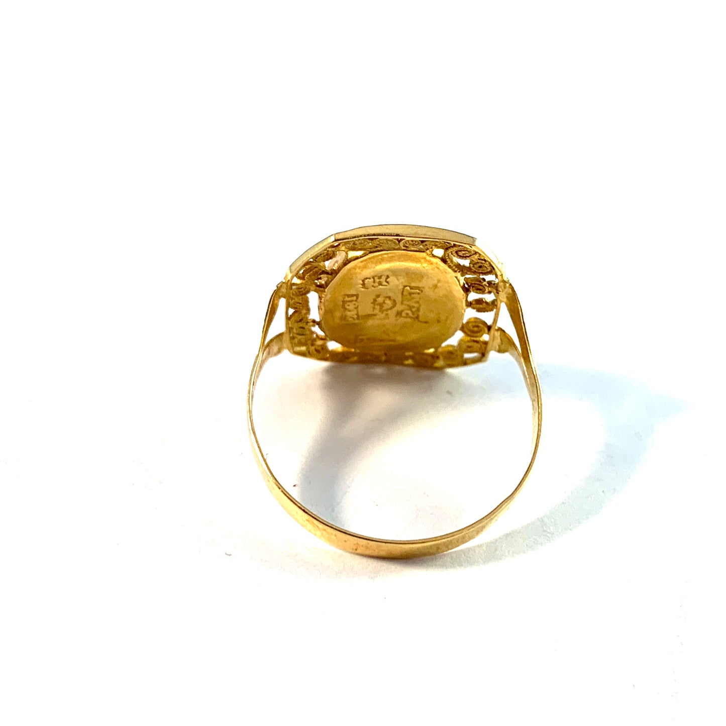 P A Thomason, Sweden 1849. Antique Reversed Painted Glass Ring.