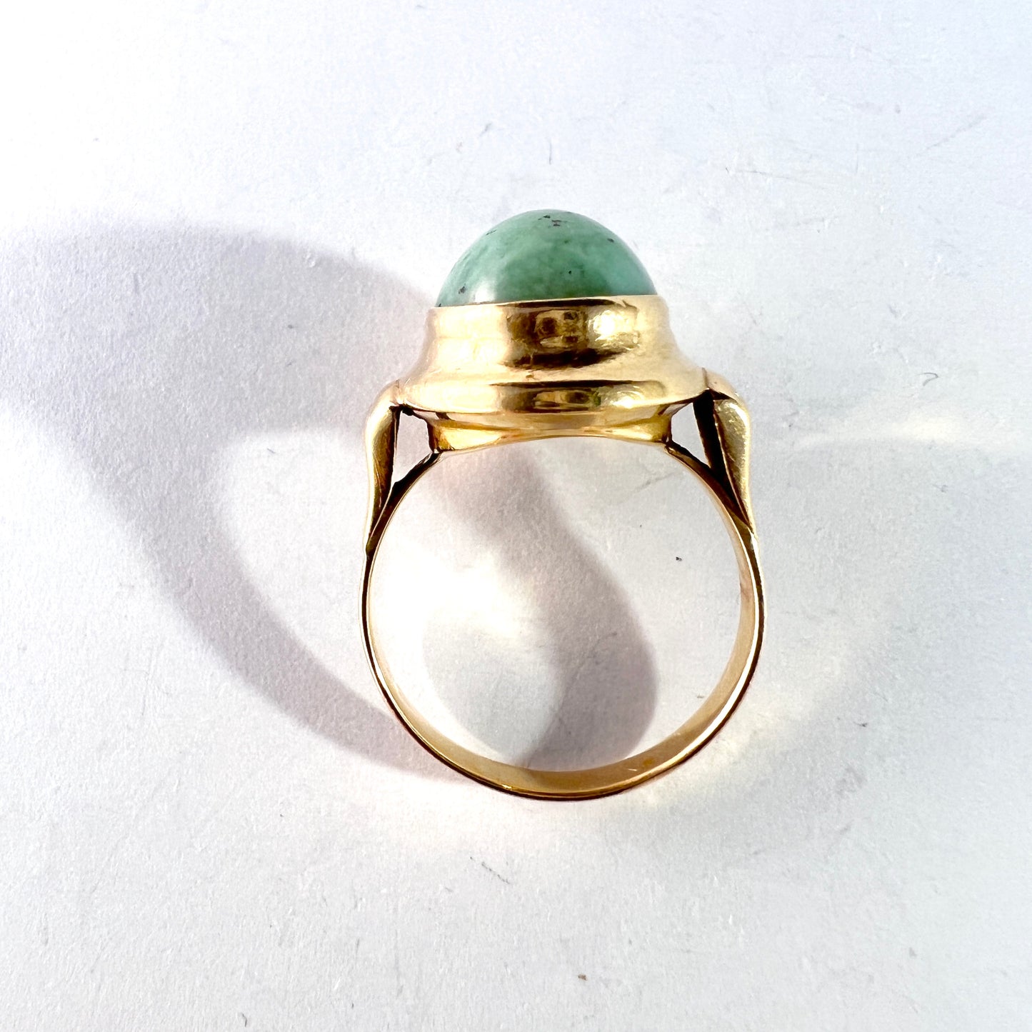 Eastern Mediterranean 1950-60s, 18k Gold Jade Ring.