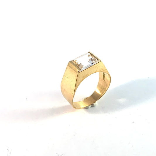 Ceson, Sweden year 1969. Modernist 18k Gold Rock Crystal Ring.