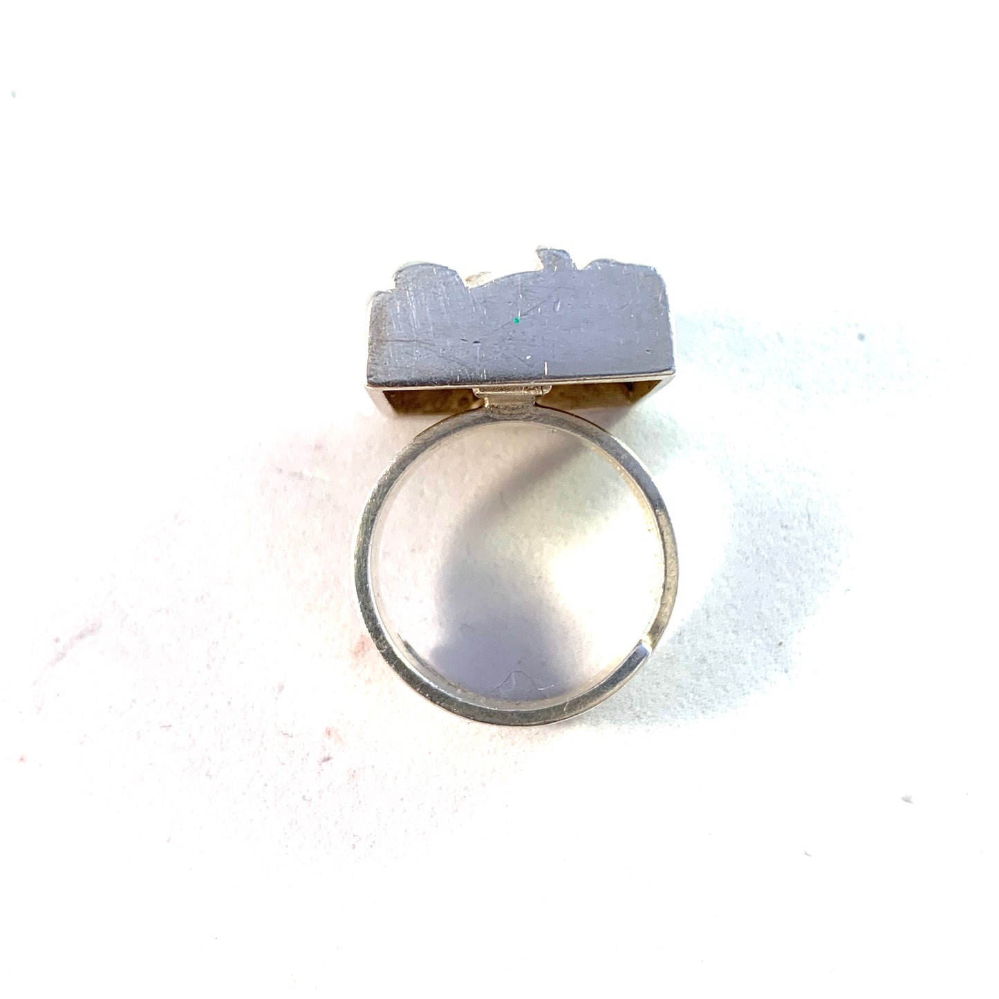 Matti Hyvärinen Finland 1974 Modernist Sterling Silver Adjustable Size Ring.