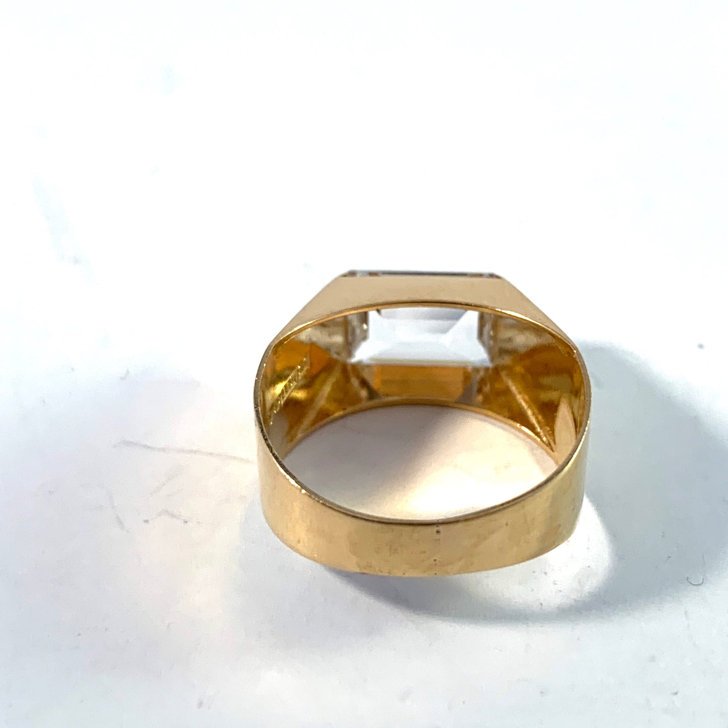 Ceson, Sweden year 1969. Modernist 18k Gold Rock Crystal Ring.