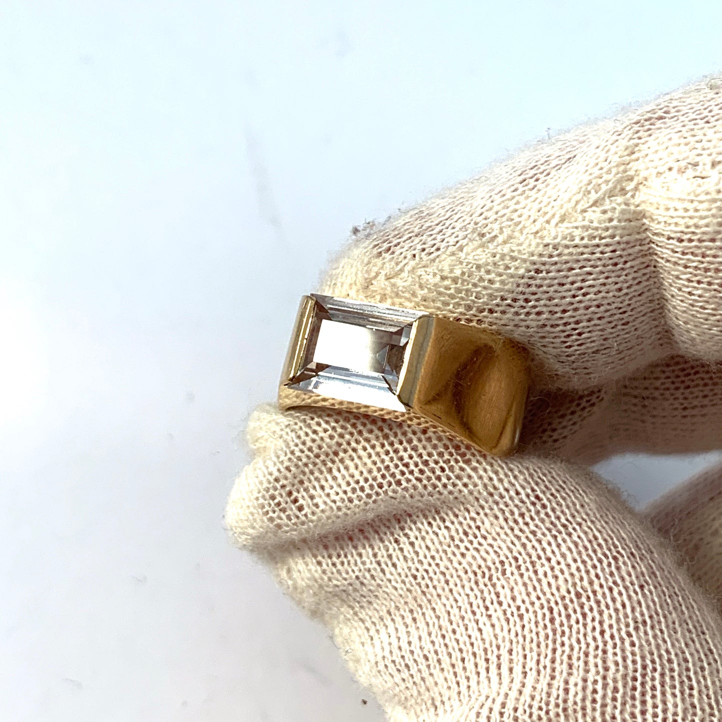 Ceson, Sweden year 1969. Modernist 18k Gold Rock Crystal Ring.